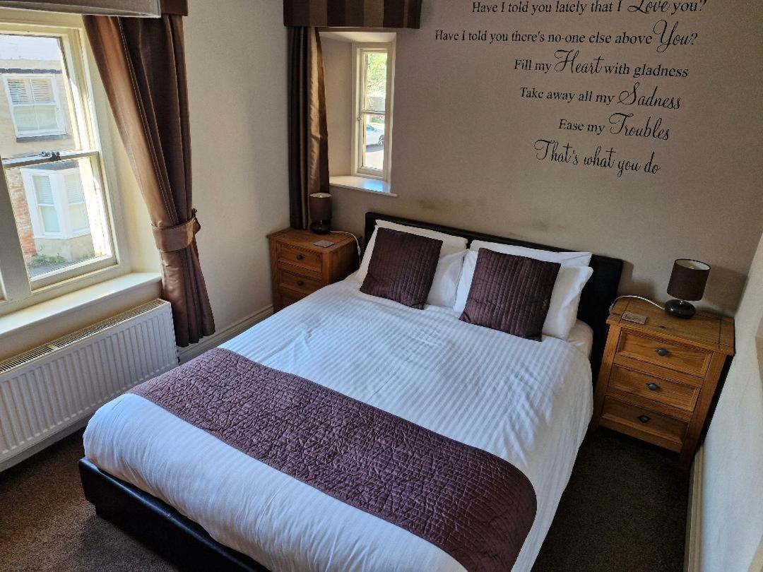 The Court House Inn Thrapston  Kültér fotó