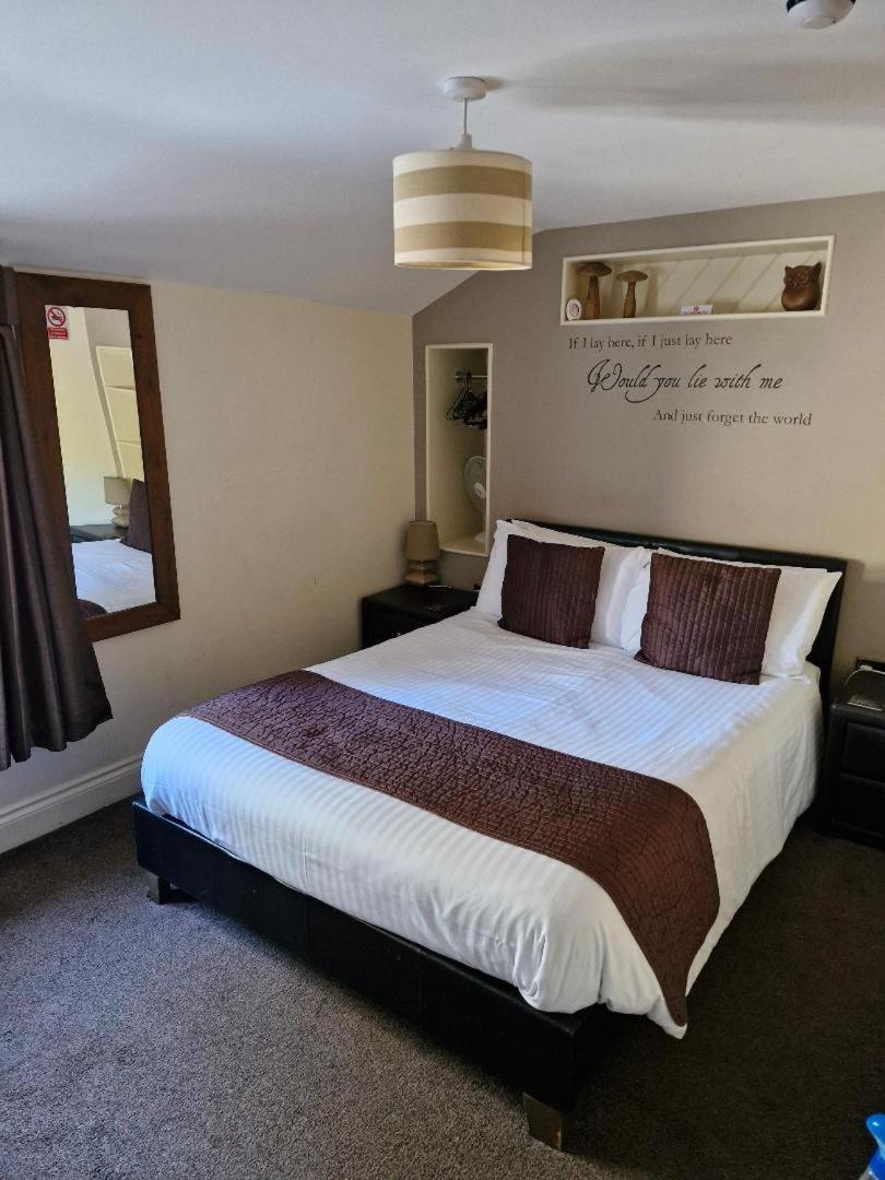 The Court House Inn Thrapston  Kültér fotó